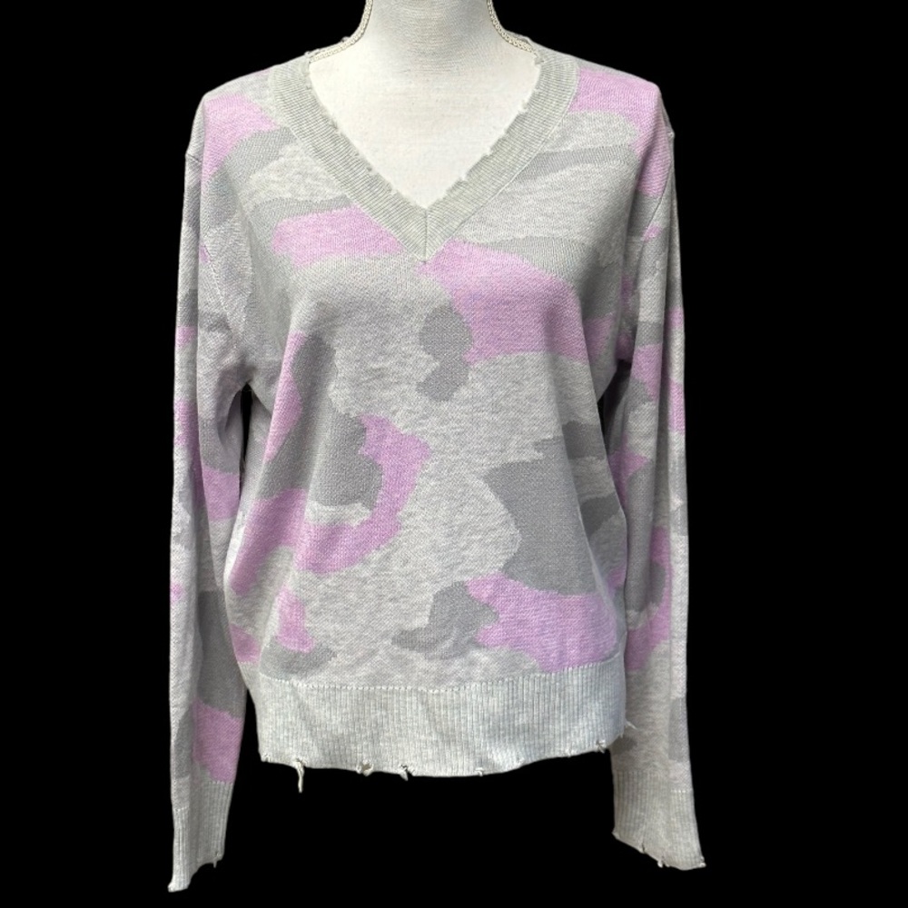Fate Distressed Frayed Pink & Gray Camo Print Wool Blend Sweater Size M